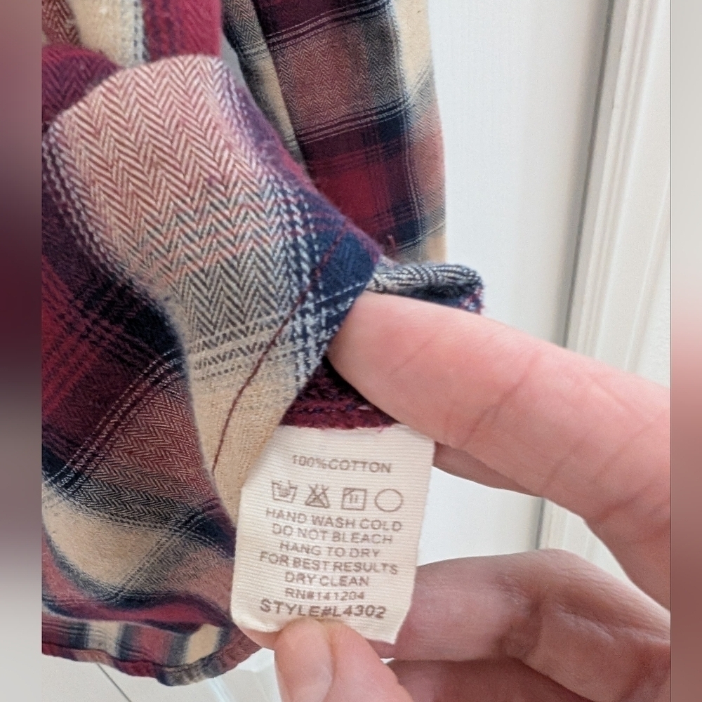 Hem & Thread Plaid Button-Down Top - Picture 4 of 6